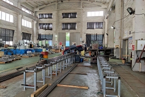 南通折彎?rùn)C(jī)夾模板安全使用規(guī)則